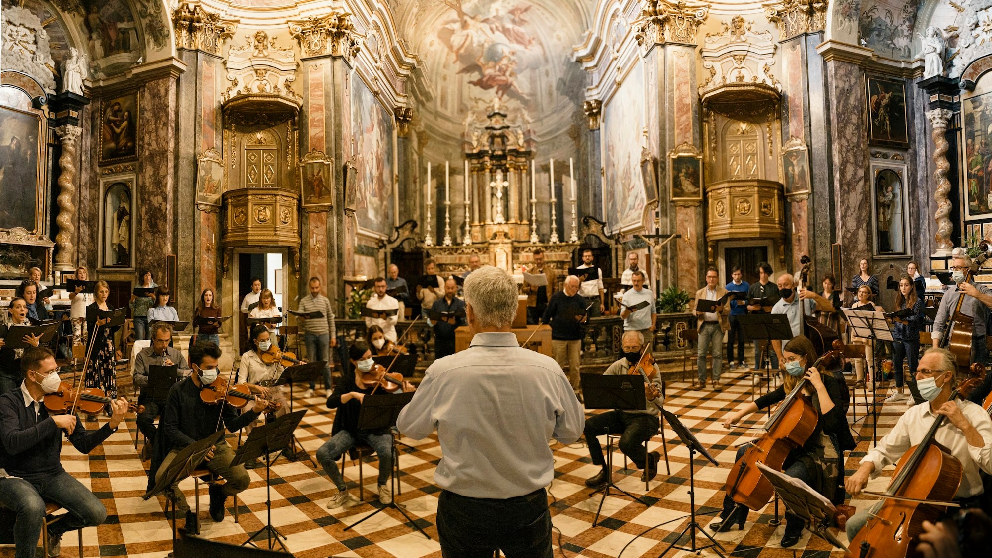Arie d'opera in una chiesa romana