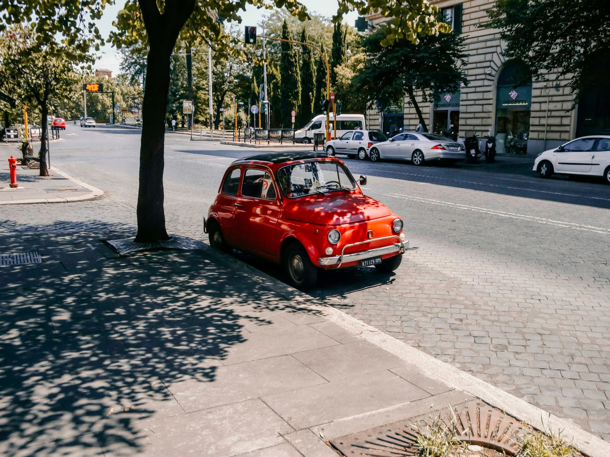 Fiat 500 d'epoca con autista, fotografia 2